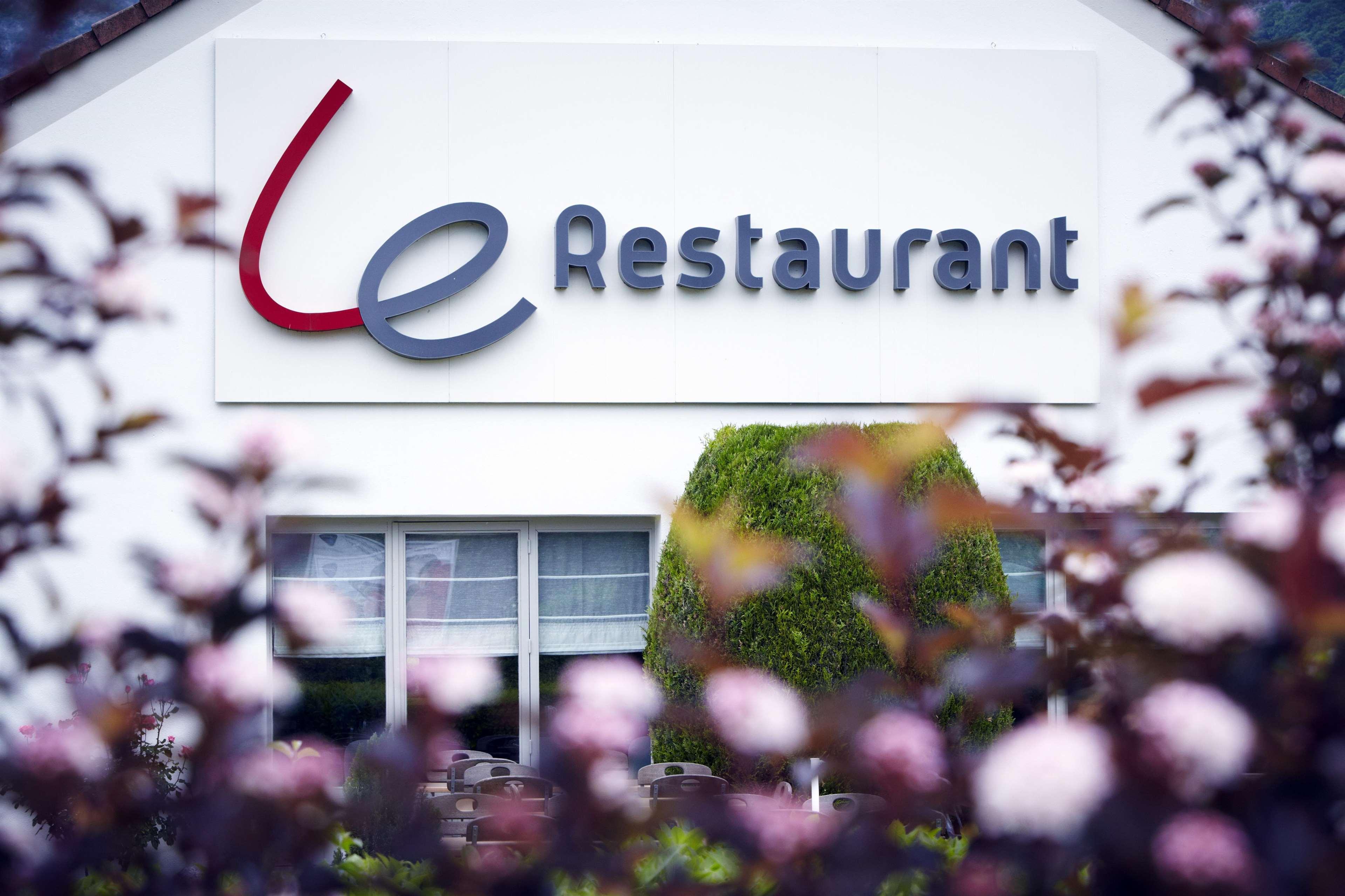 Campanile Grenoble Nord - Saint-Egreve Hotel Ngoại thất bức ảnh
